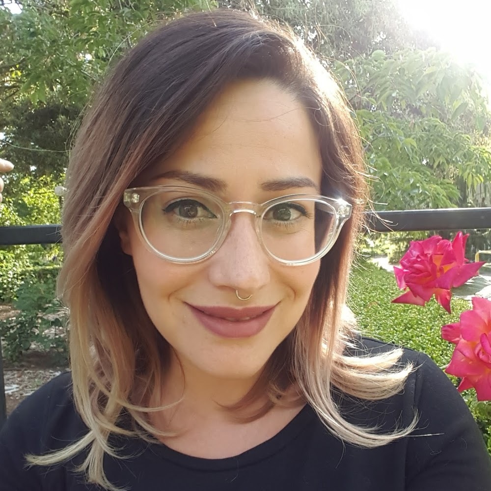 Meet your Posher, Elizabeth